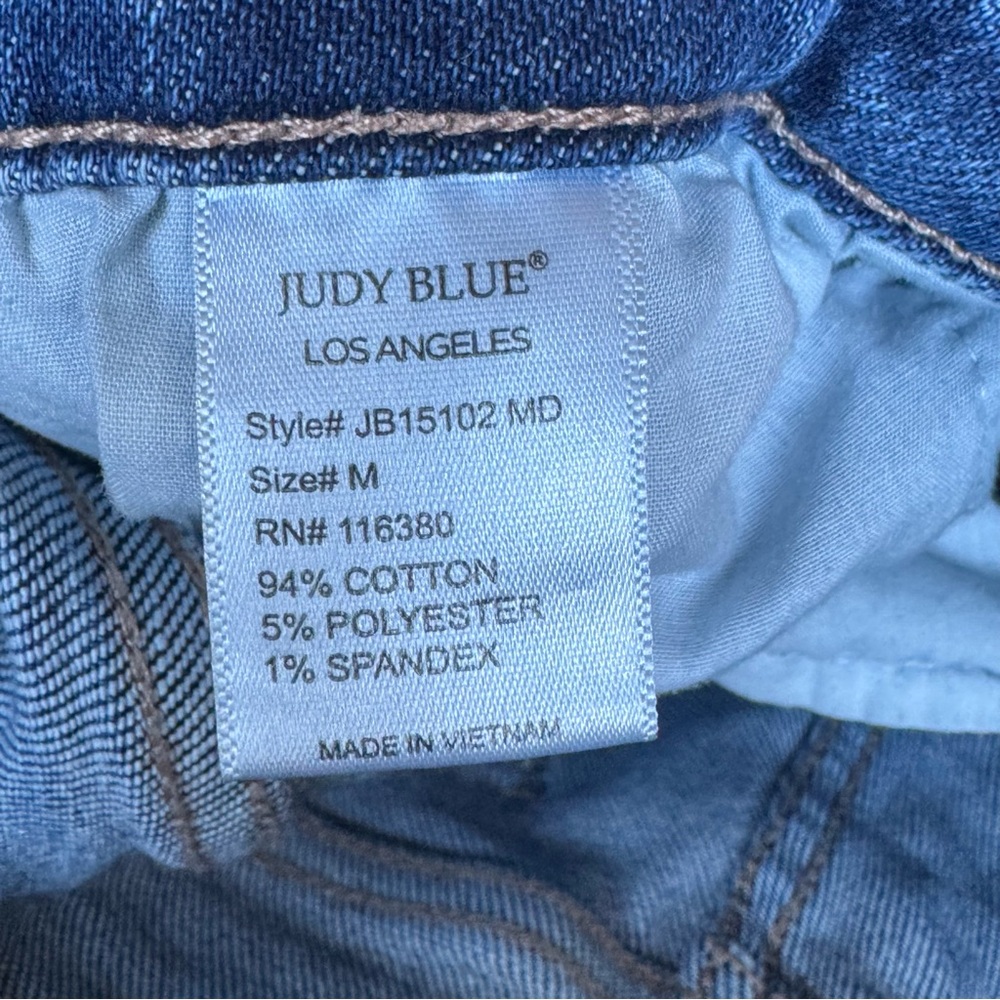 Judy Blue Fray Hem Cut-Off Jean Shorts Women's in Medium Wash Size Medium - Picture 6 of 7